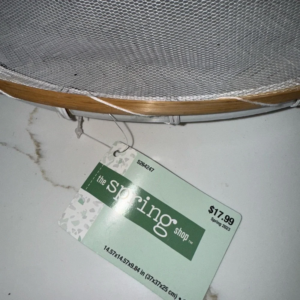 NWT - HOBBY LOBBY Woven Serving Food Basket With Tent Net Cover - White Bamboo